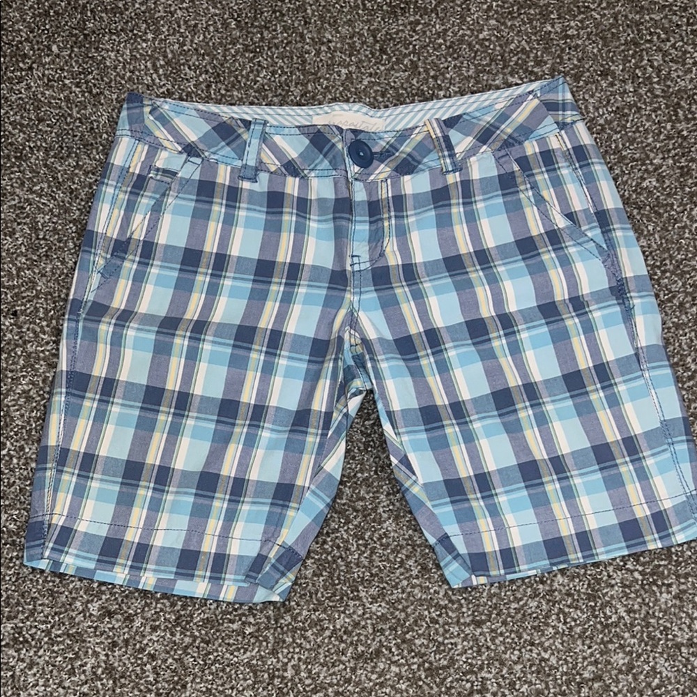 Aeropostale Blue and White Bermuda Shorts
